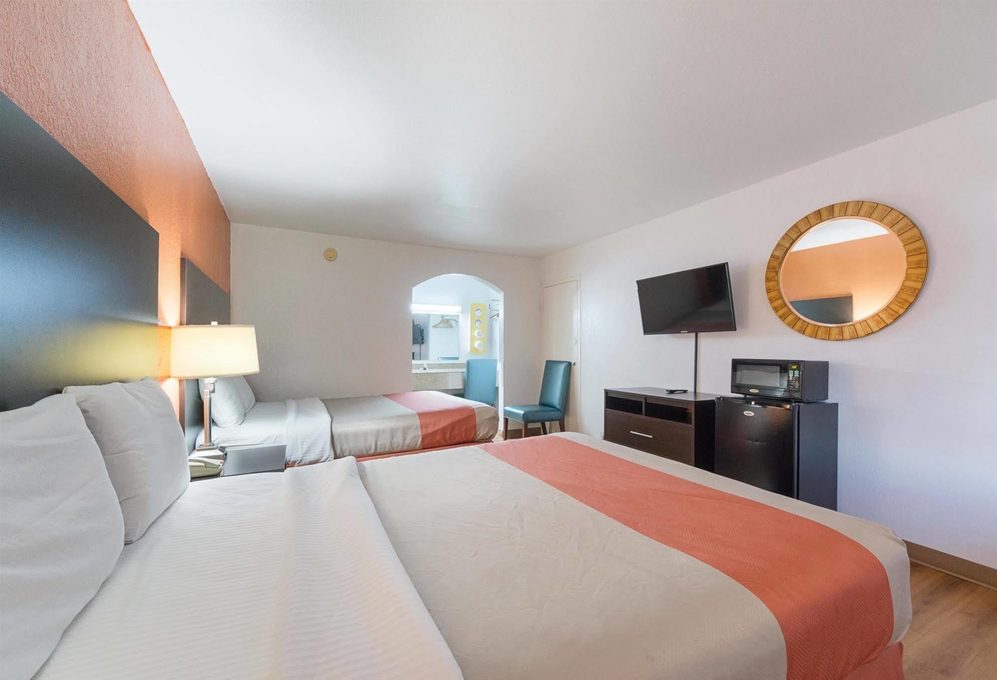 Motel 6 San Antonio Tx I10 West Экстерьер фото