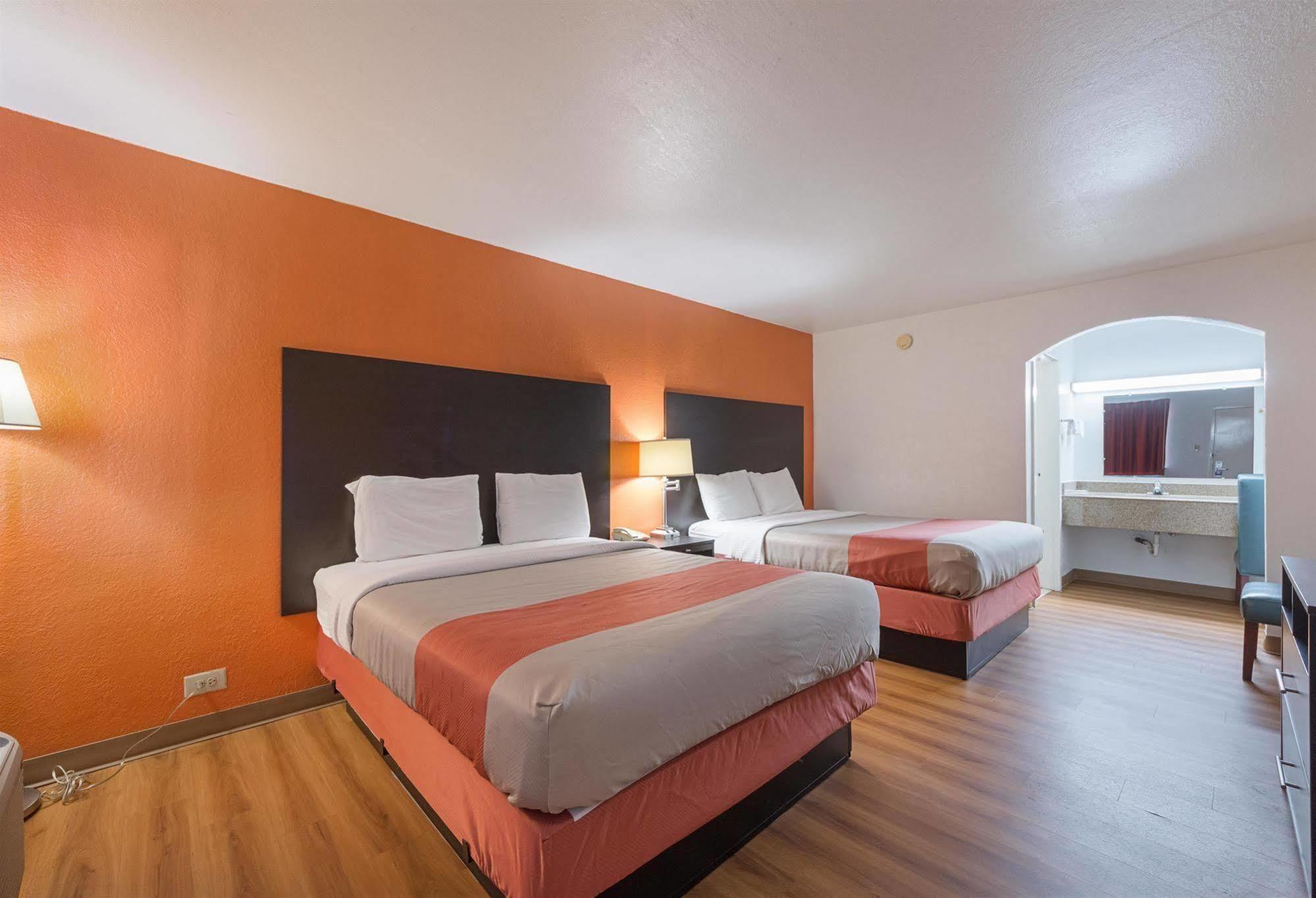 Motel 6 San Antonio Tx I10 West Экстерьер фото